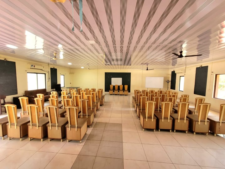 corniche inn hall