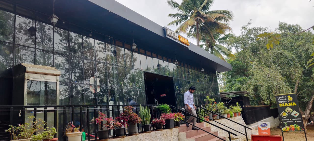 corniche inn resort